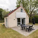 Holiday home 4 - Persoons Lakeside 47 Ewijk