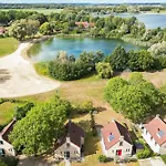 4 - Persoons Lakeside 47 Holiday home *