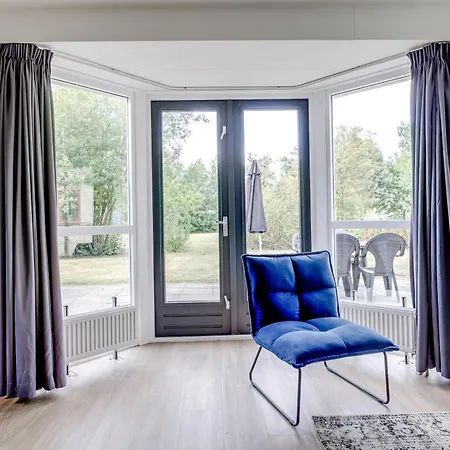 4 - Persoons Lakeside 47 * Ewijk