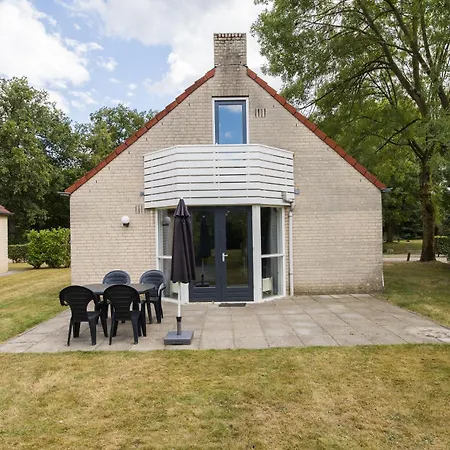 4 - Persoons Lakeside 47 Ewijk