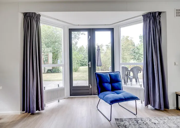 4 - Persoons Lakeside 47 * Ewijk