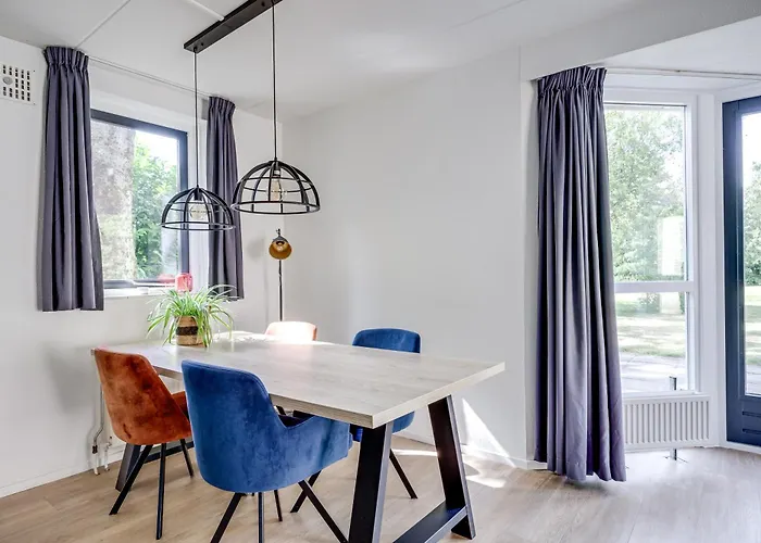 Ferienhaus 4 - Persoons Lakeside 47 *