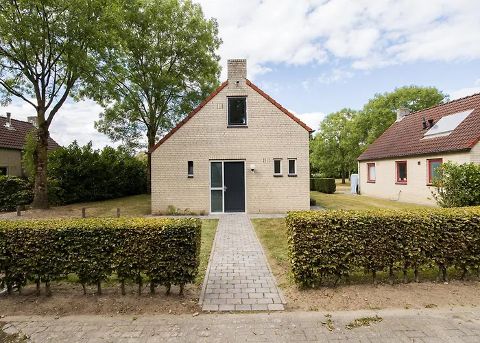 Ferienhaus 4 - Persoons Lakeside 47 *